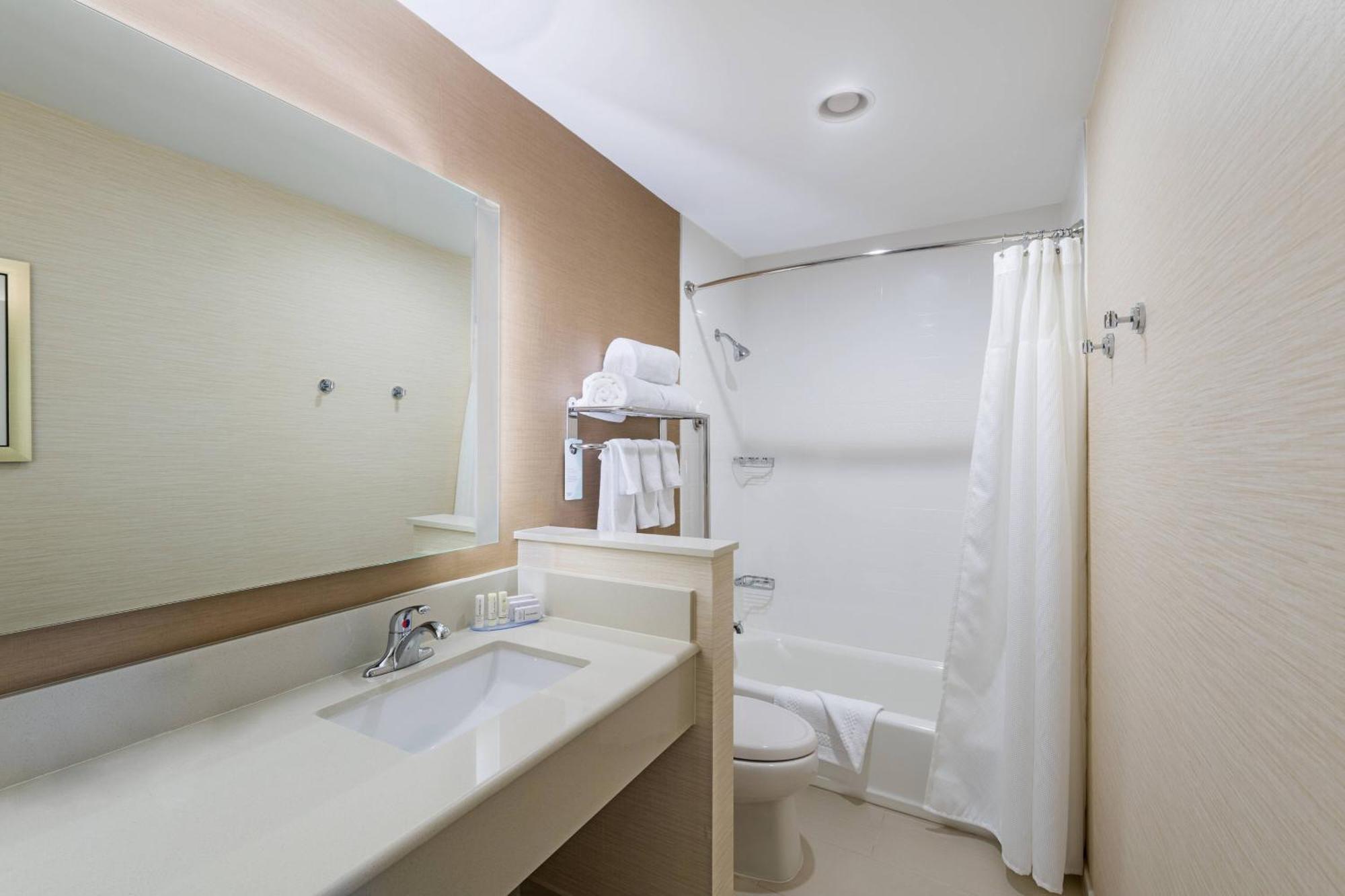 Fairfield By Marriott Inn & Suites Uncasville Mohegan Sun Area Zewnętrze zdjęcie